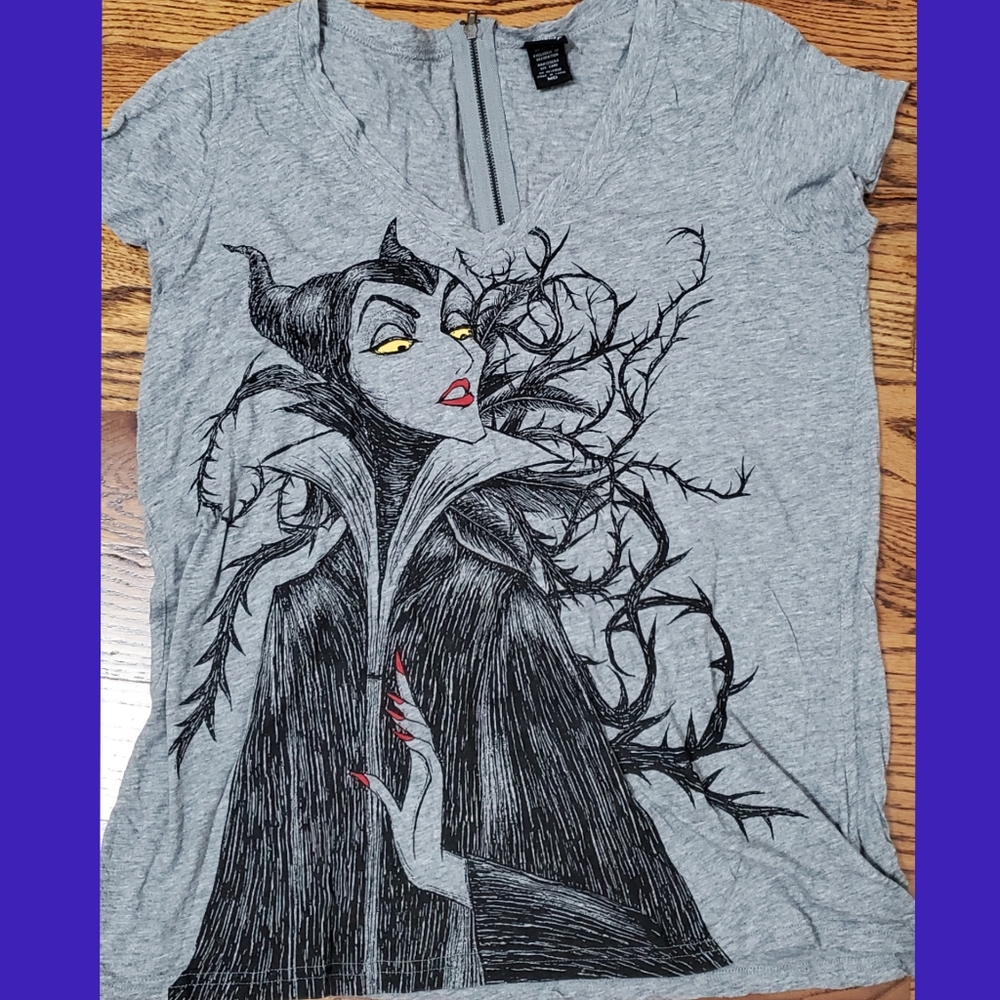 Disney Maleficent t-shirt size M